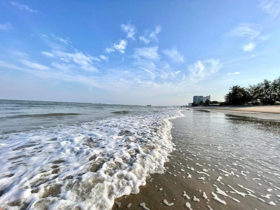 Duplex 2 Beds Pool access HuaHin 90Min from BKK Apartment in Thailand