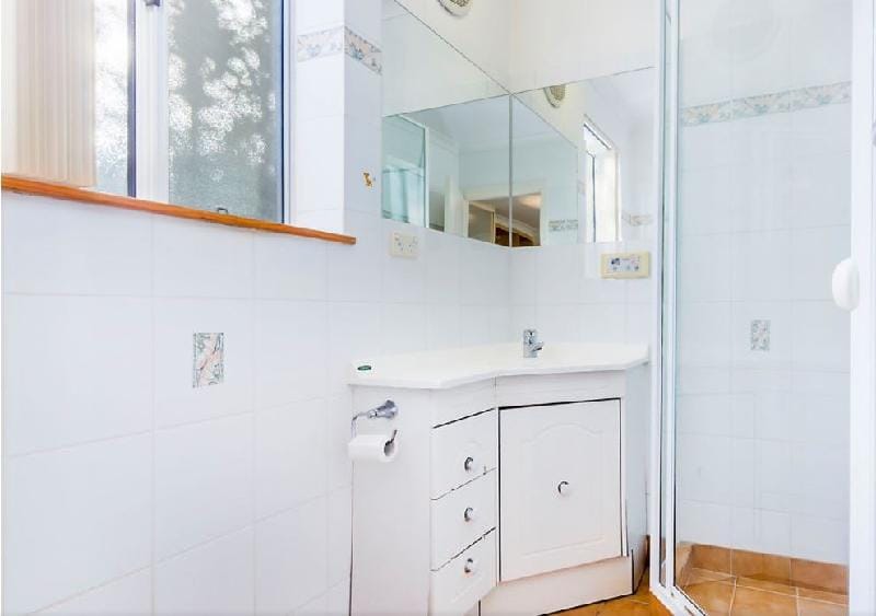 Private suburban apartment (1BR) with private deck Apartment in Canberra