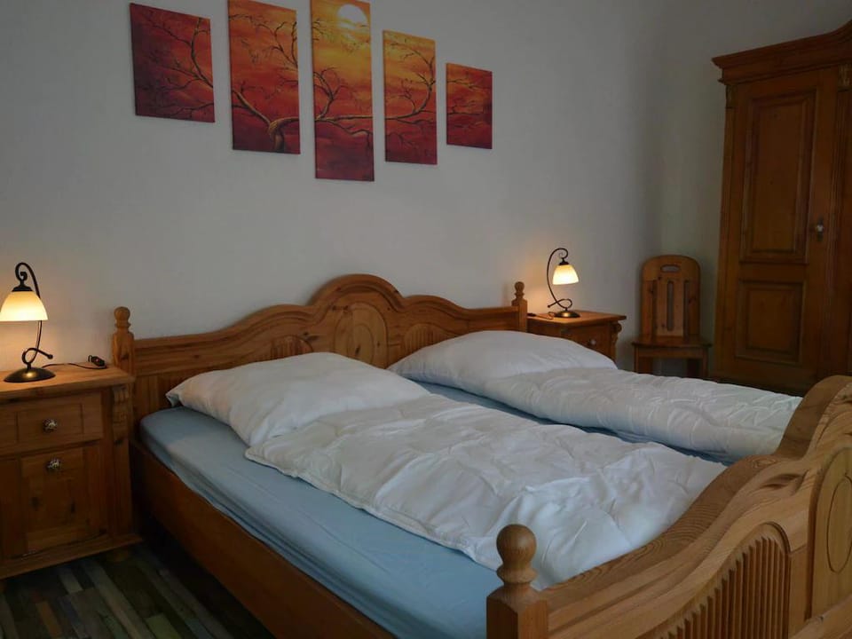 Holiday home in the Eifel with balcony Vacation rental in Ediger-Eller