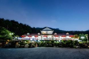 Jeongwon Beach Pension Bed and Breakfast in South Korea