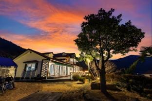 Jeongwon Beach Pension Bed and Breakfast in South Korea