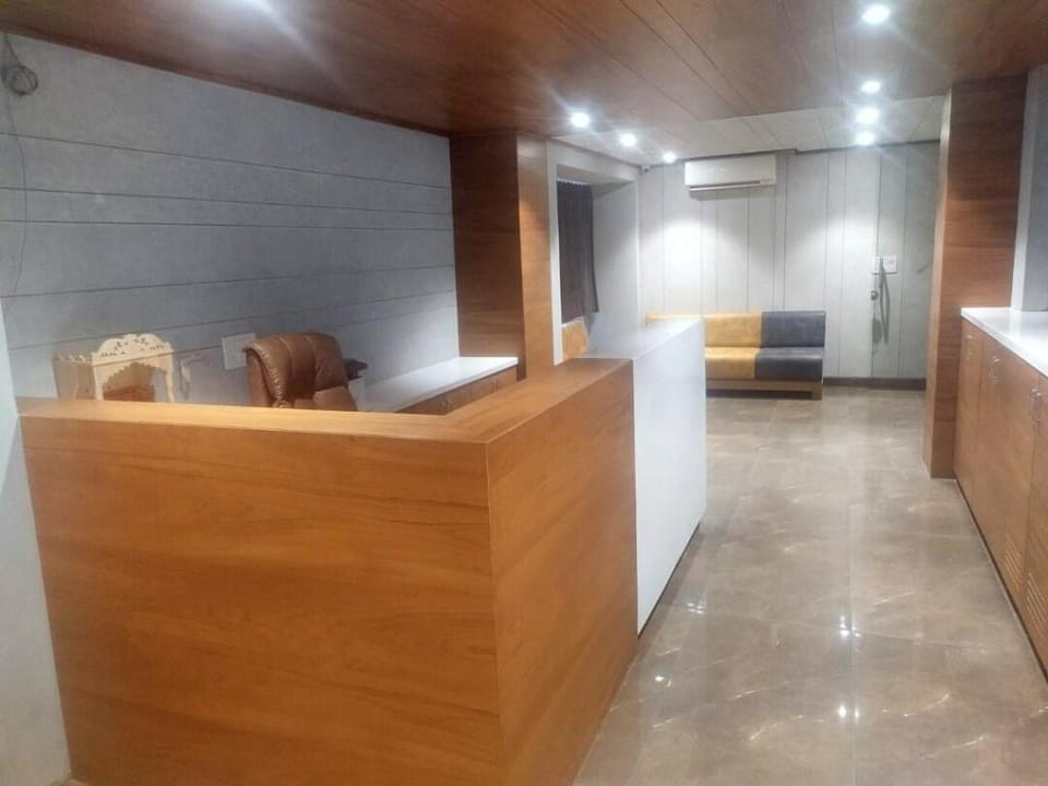 Hotel Prime Hotel in Gandhinagar