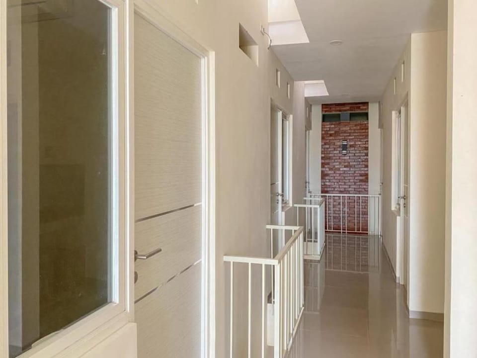 Nipa Guest House near Universitas Widyagama Mitra RedDoorz Hotel in East Java