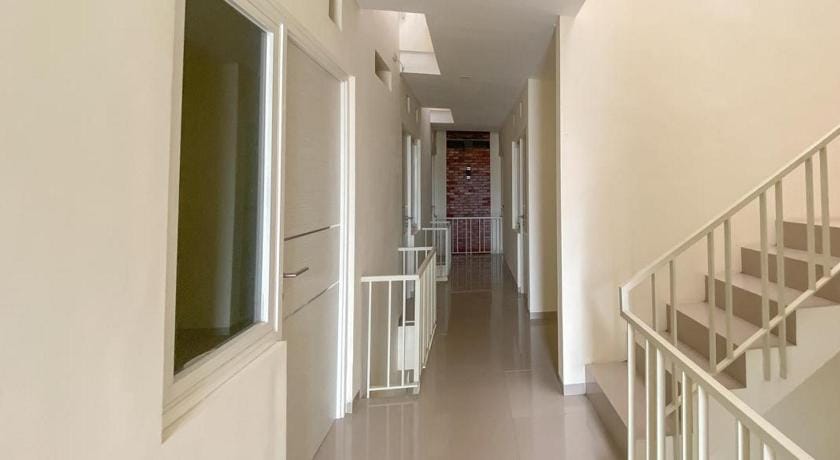 Nipa Guest House near Universitas Widyagama Mitra RedDoorz Hotel in East Java