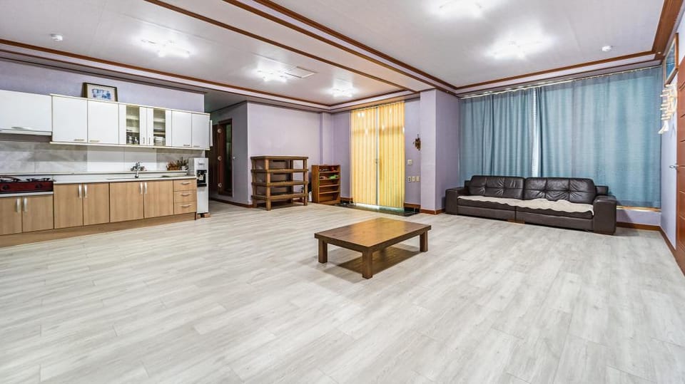 Ganghwa Dondaemoru pension Bed and Breakfast in Gyeonggi-do