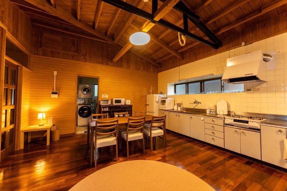 B38【Zuikaiun】OPENING SALE！癒しの時を古民家で★海近くコスパ★海歩き５分★ Vacation rental in Okinawa Prefecture