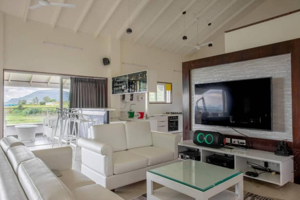 House Khas Birdsong Villa Villa in Maharashtra