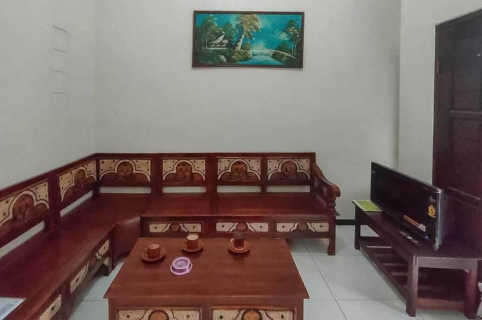 Villa Ghazani 4 at Desa Wisata Songgokerto Hotel in Batu