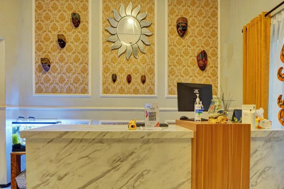 Hotel O Btc Guest House Syariah Hotel in East Java