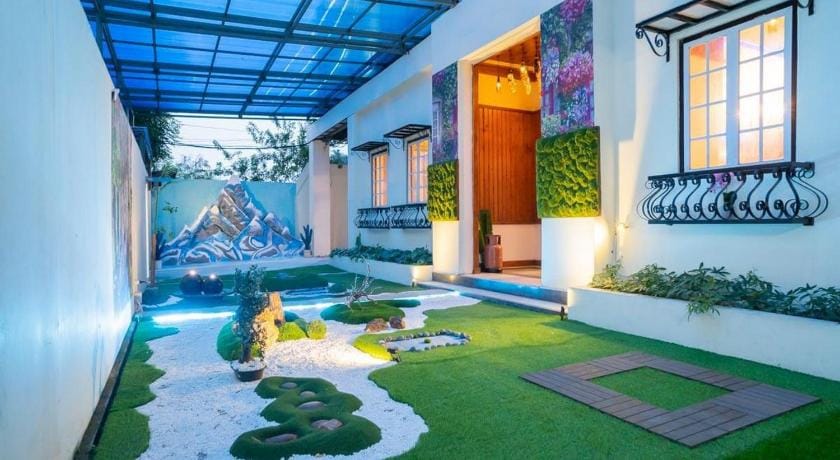 RedDoorz Plus @ Pondok Labu Hotel in South Jakarta City