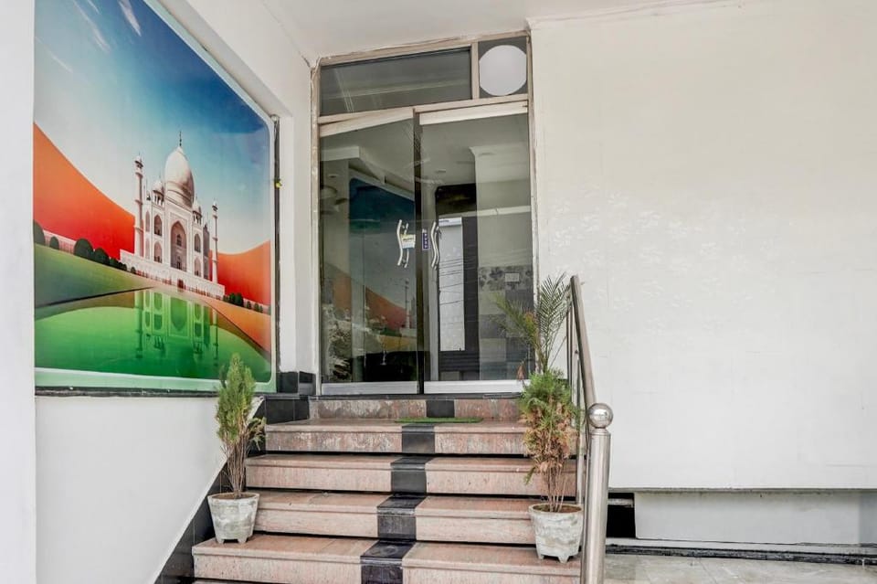 Hotel O Shilpgram Taj Mahal East Gate Hotel in Agra