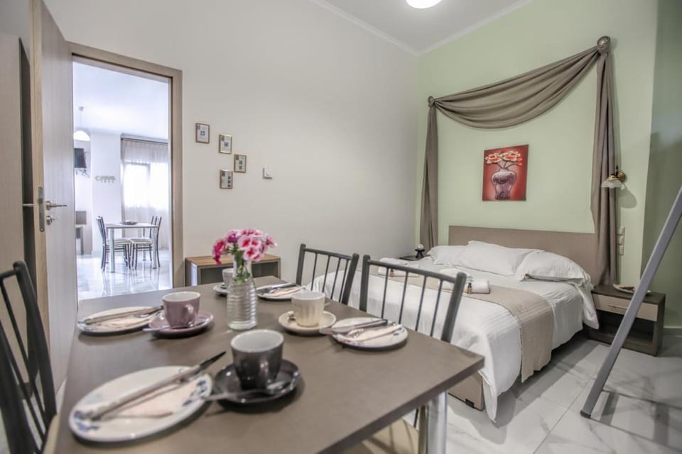 Del Sol #2 Meteora Luxurious Family Suites Apartment in Kalabaka