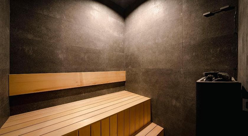 BOOK HOTEL 神保町 Hotel in Chiba Prefecture
