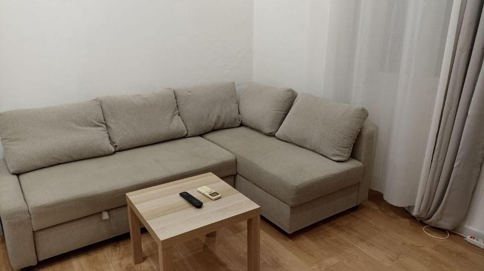 Studio Neuf climatisé avec Terrasse #4 Apartment in Toulon