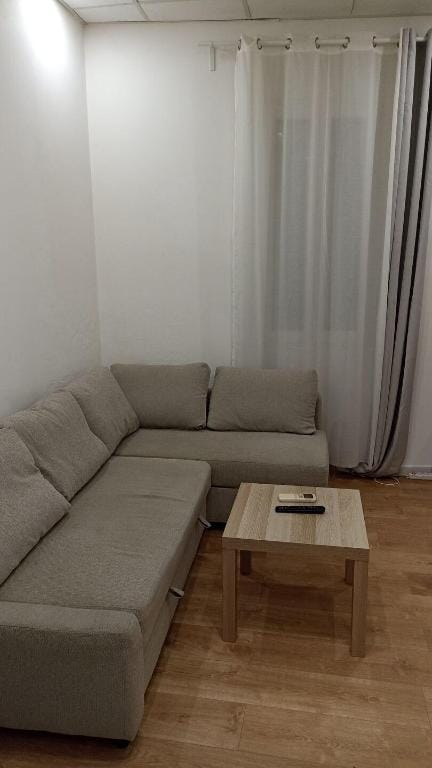 Studio Neuf climatisé avec Terrasse #4 Apartment in Toulon