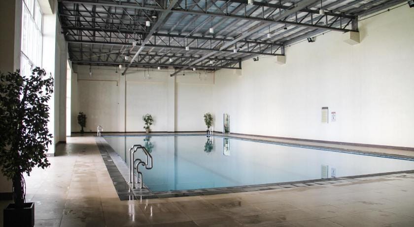 Colorful, Stylish & Serene ARRA Apartment in Tagaytay