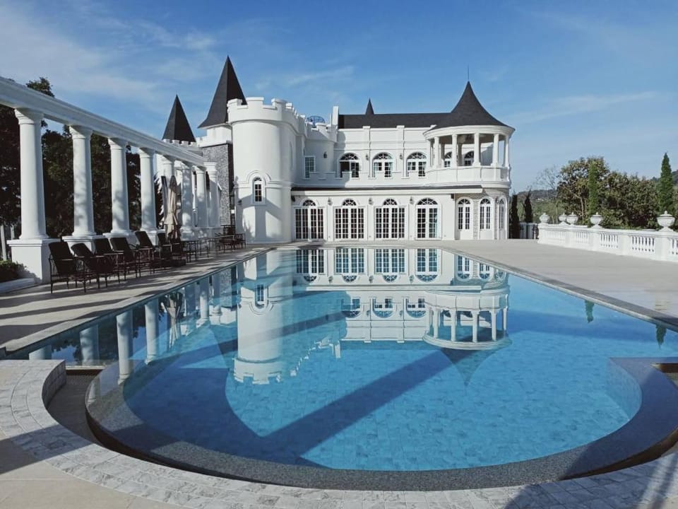 The Castell Khaokho by Apple&Win Apartment in Laos