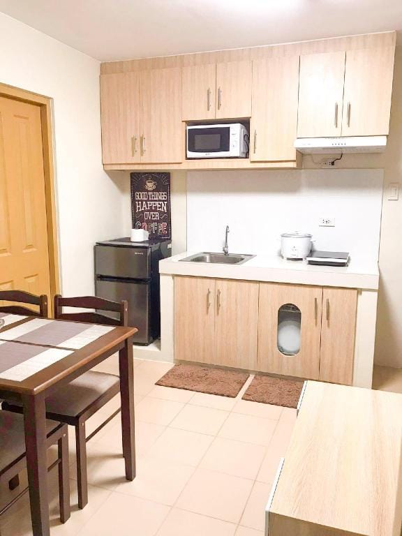 KTV 2BR Condo With Netflix and 35mbps Wifi Apartment in Davao City