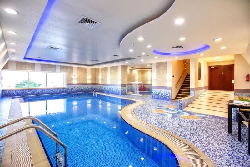 Stunning Room with Sea View next to Barasti Beach Apartment in Dubai