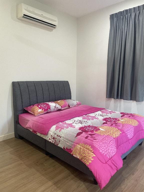 Ms Orked Pearl Residence Vacation rental in Batu Ferringhi, Penang, Malaysia