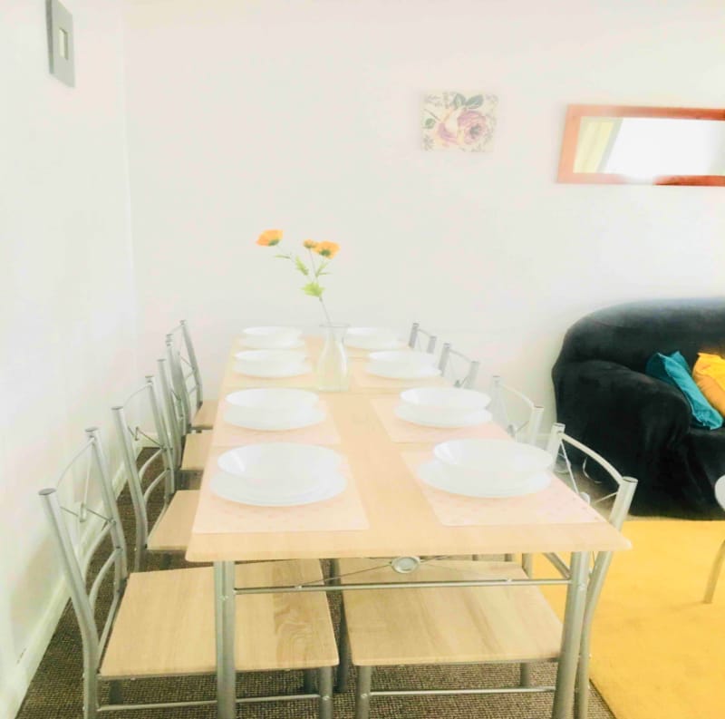 Your Nottingham Home (Chayil Experts) Vacation rental in Nottingham