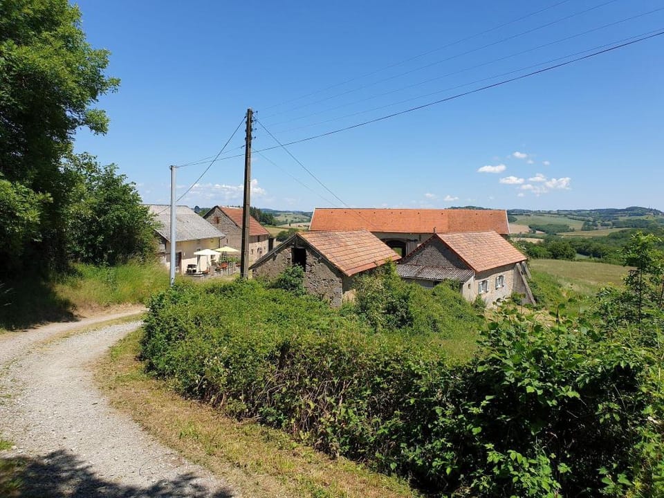 Holiday Home in Grury with Pool  Garden Vacation rental in Bourgogne-Franche-Comté