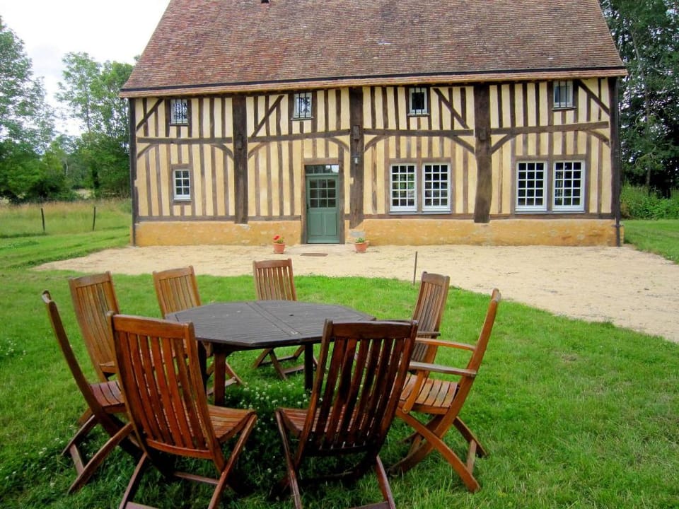 Historic Home Saint-Aignan by Lake Vacation rental in Normandy