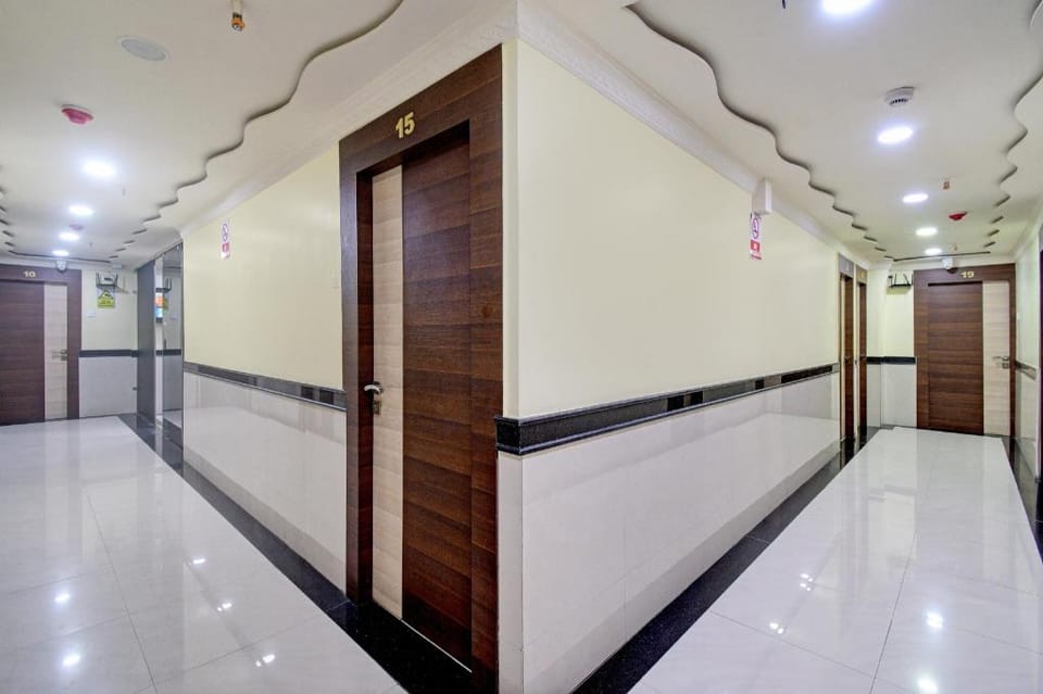 Collection O Roy And Roy Guest House Hotel in Kolkata
