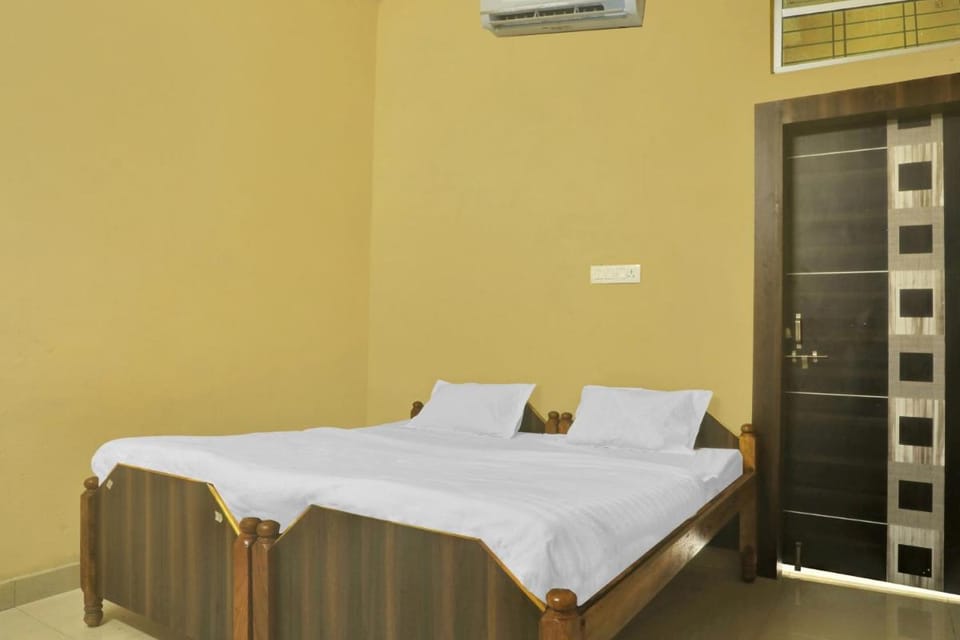 Hotel O Park Land, Jabalpur Hotel in India