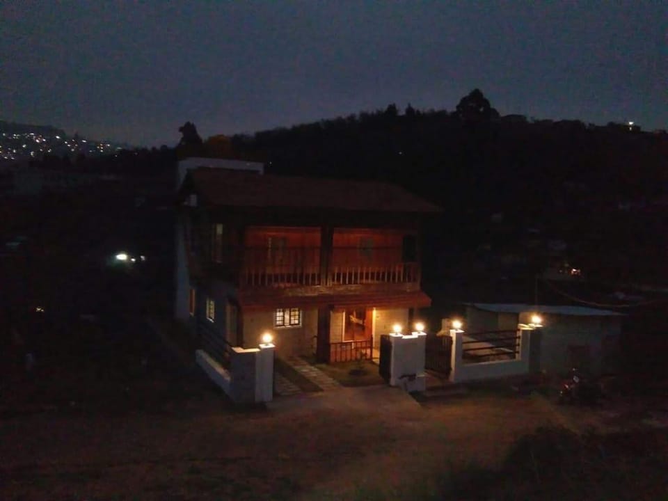 Bullz wooden house Vacation rental in Kodaikanal