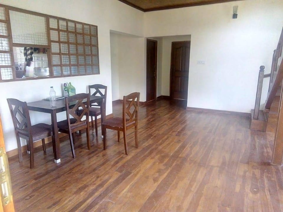 Bullz wooden house Vacation rental in Kodaikanal