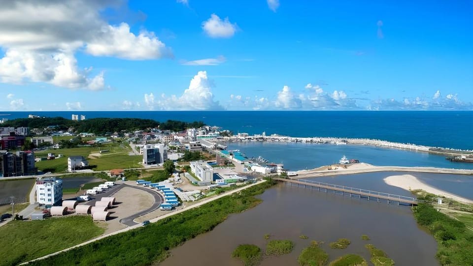 Gangneung Basecamp Pension Bed and Breakfast in South Korea