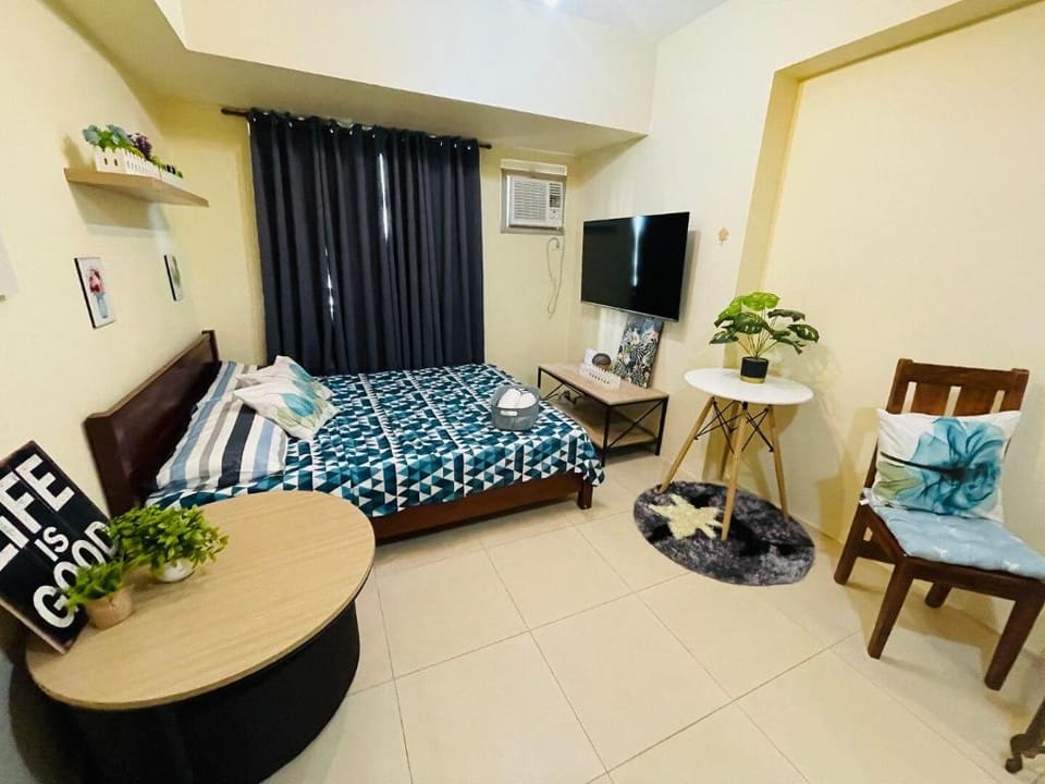 Ayala Serin East homy unit 4 pax ALL IN w/ Netflix Vacation rental in Tagaytay