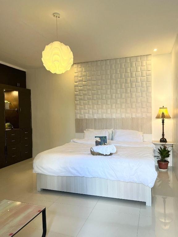 Affordable Garden View in Tagaytay Free Breakfast Apartment in Tagaytay
