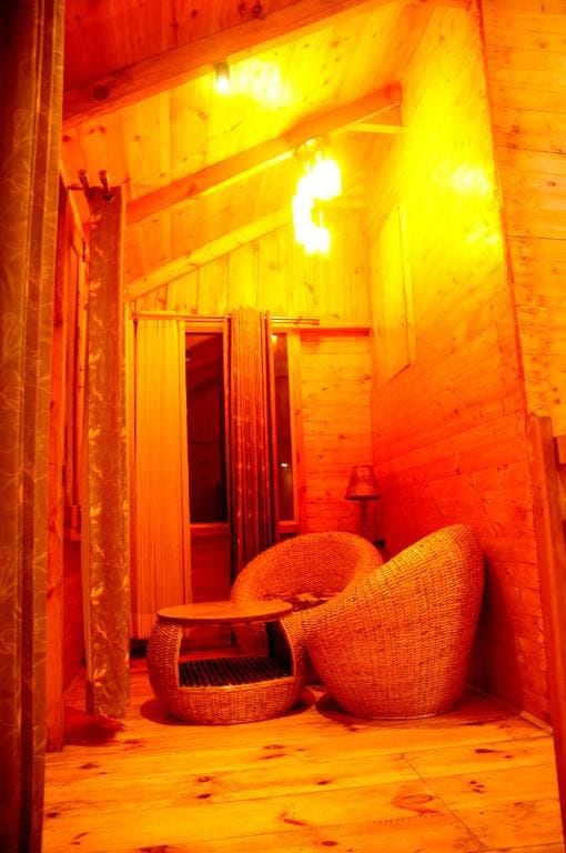 Perfect for Honeymoon  Villa in Himachal Pradesh