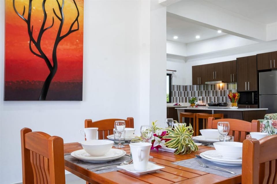 Coastal Suites Apartment in Baravi