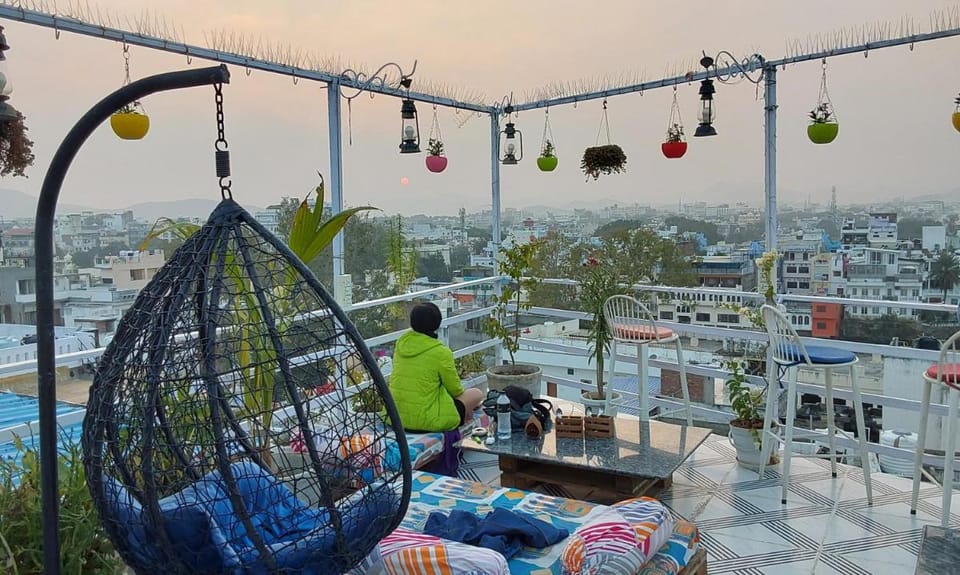 Raahi Backpacker's Hostel- Lake View Hostel in Udaipur