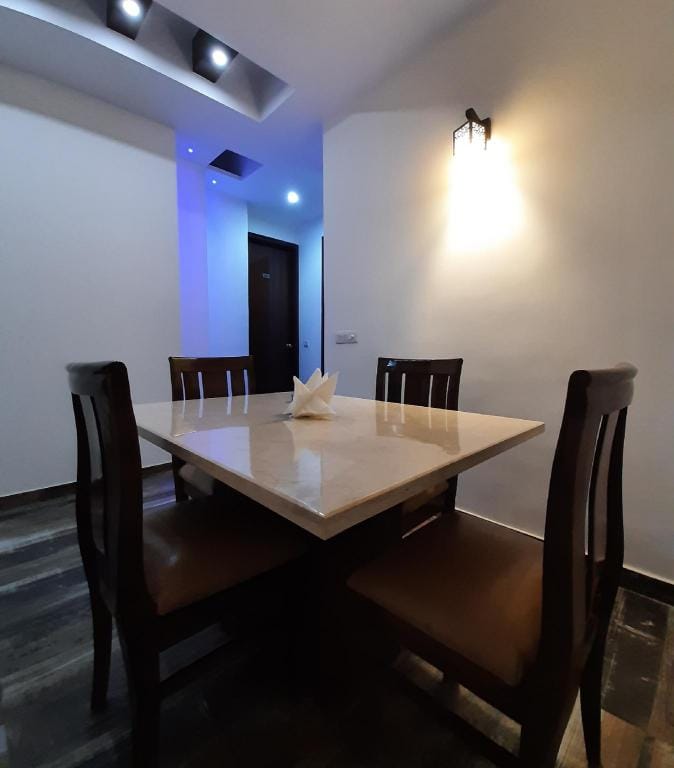 Shacon Suites Hotel in Noida
