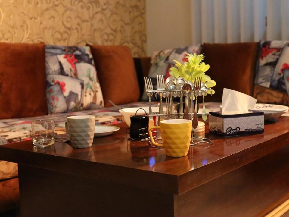 Luxurious & Comfy 1BHK Apartment, Wifi & SmartTV. Vacation rental in Islamabad