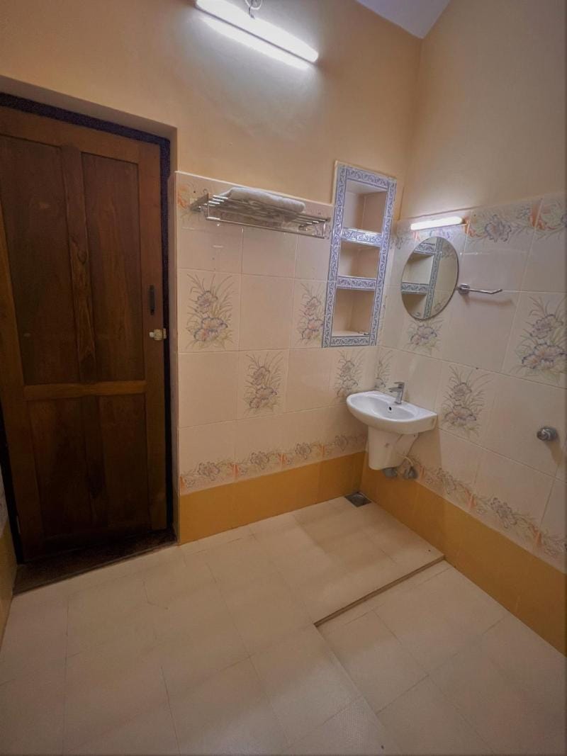 Manjaly Backwater Premium Resort Villa in Kochi