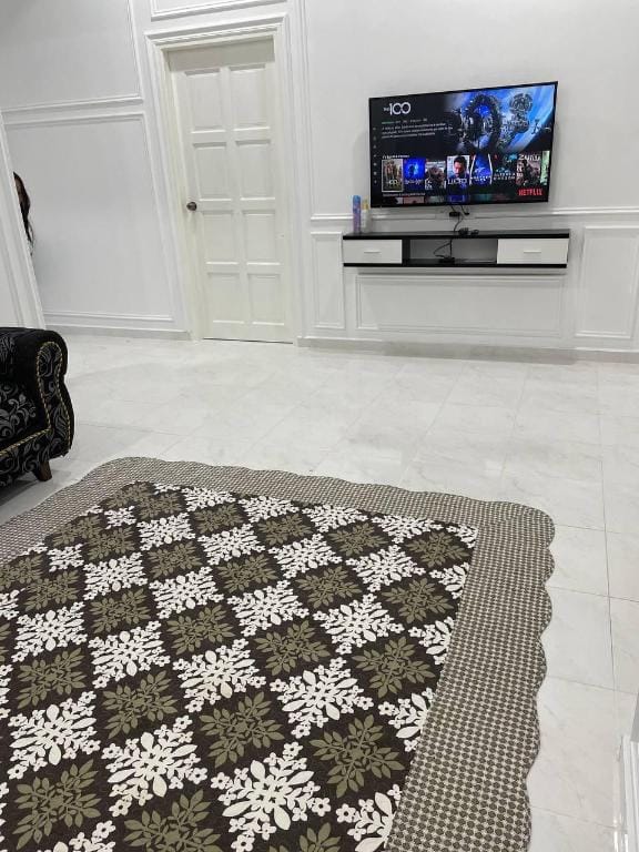 ADDA Guest House, Pantai Cahaya Bulan, Kota Bharu  Vacation rental in Malaysia