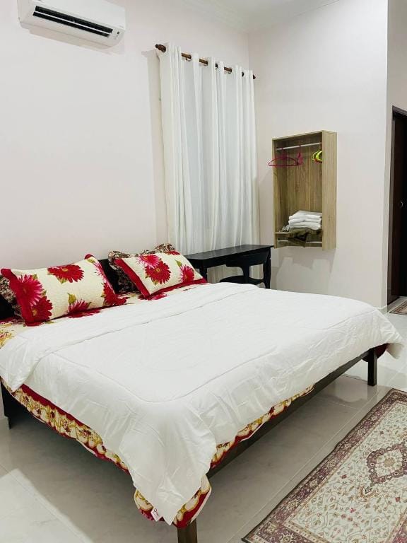 ADDA Guest House, Pantai Cahaya Bulan, Kota Bharu  Vacation rental in Malaysia