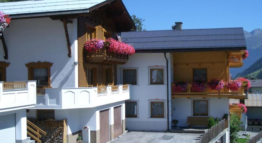 Apartment in Kappl near Ski Lift Apartment in Canton of Grisons