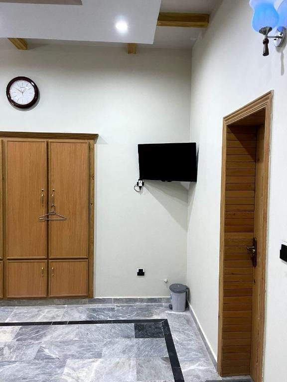 Welcoming 1-Bed Room (Double Bed) with Parking Vacation rental in Islamabad