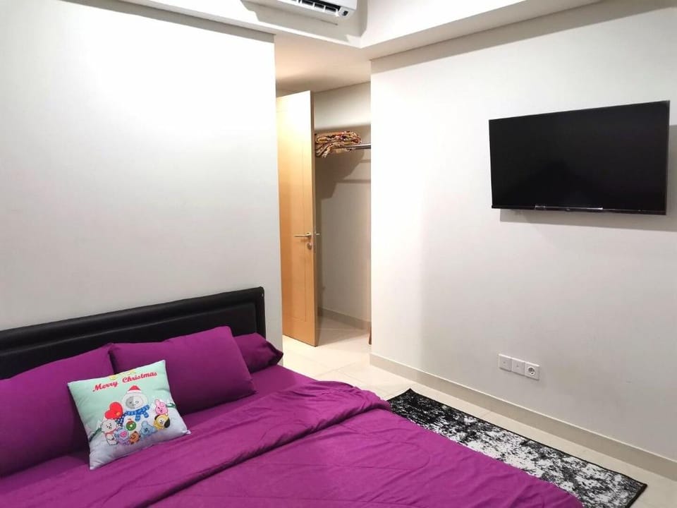 Two Room 3 Beds near PIK Avenue Beautiful View. Apartment in Jakarta