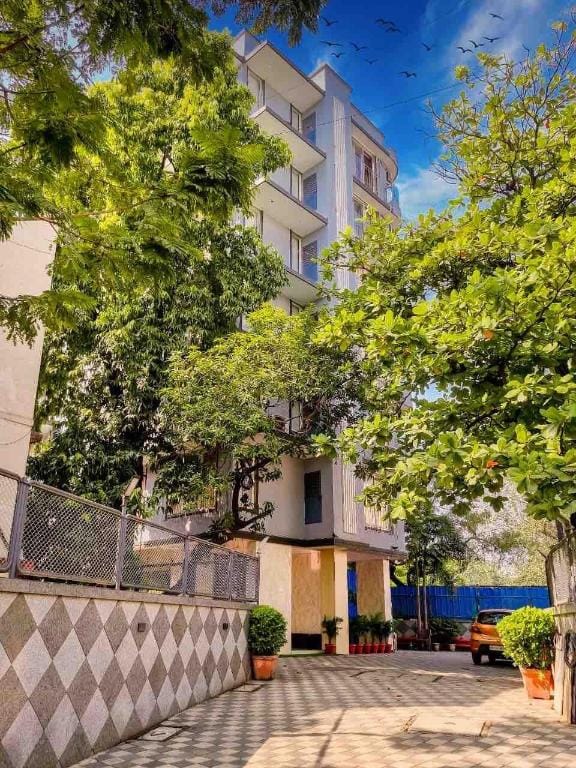 Home2 Suites & Service Apartments, Mumbai Airport Apartment in Mumbai