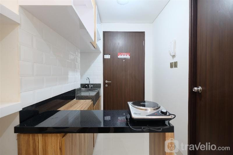 Cozy Studio Room at Transpark Cibubur By Travelio Apartment in West Java
