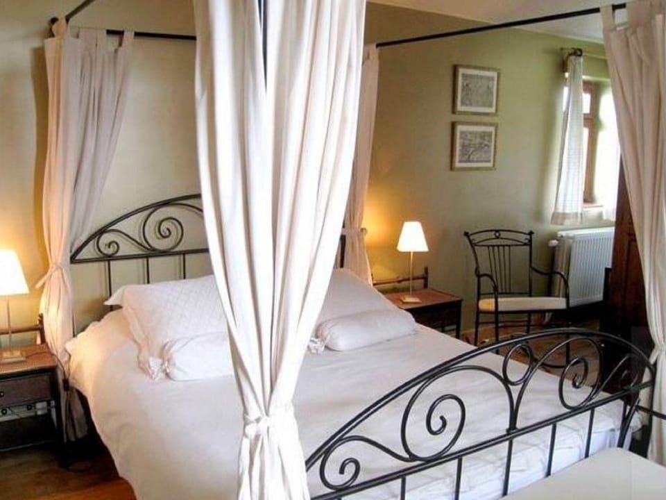 Quaint Farmhouse in Maffe with a Turkish Bath Vacation rental in Wallonia, Belgium