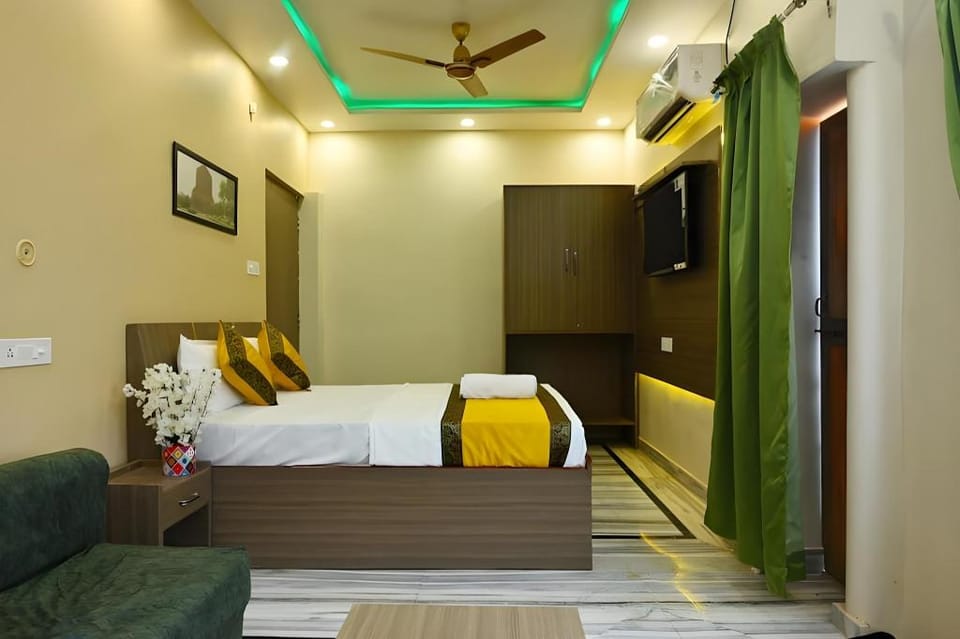 BlueBells Hotel in Varanasi