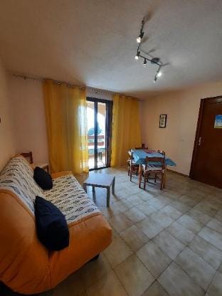 Entire house - 4 people apartment 350 m from the sea Apartment in Corsica